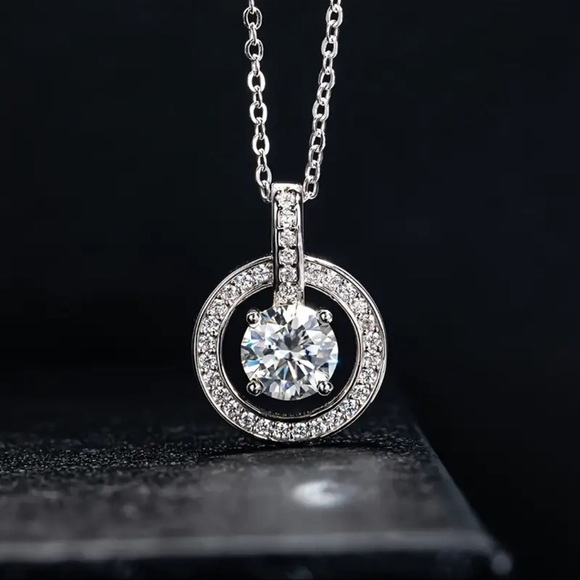 1CT Moissanite Pendant Platinum Plated Necklace - Picture 1 of 4
